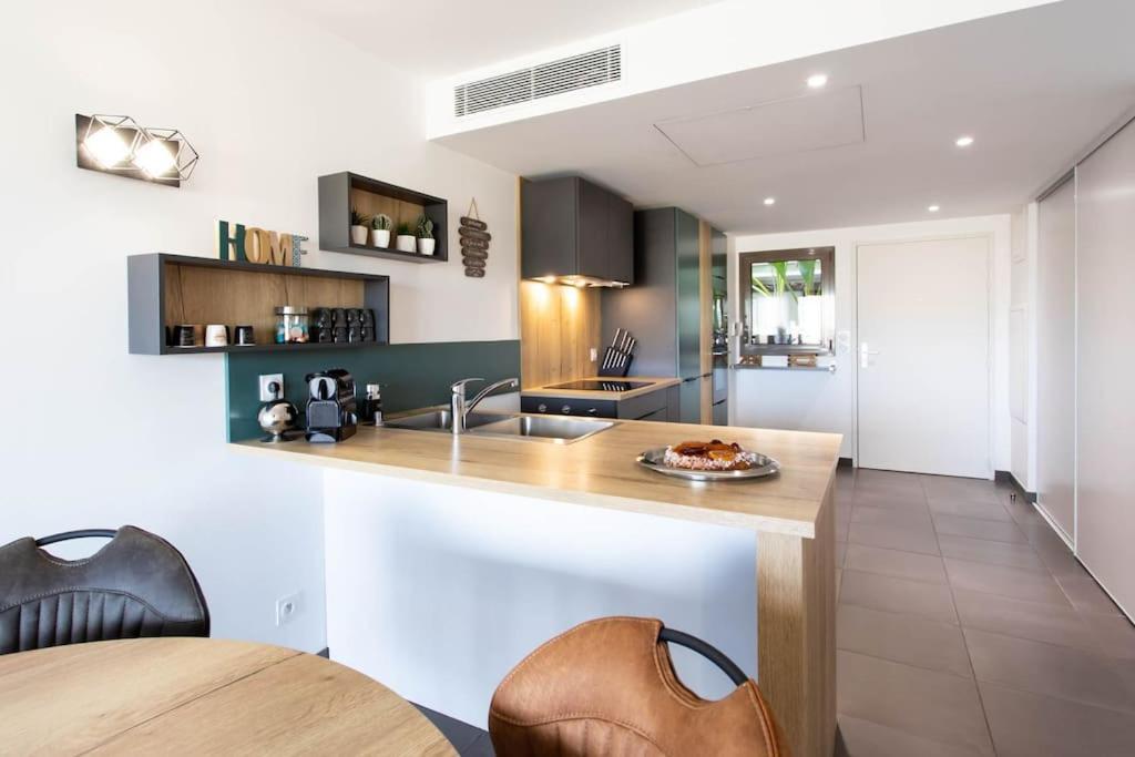 A7- 2 Bdr Sea & Mountain View - Ac, Parking, Pool & Terrace Apartamento Antibes Exterior foto