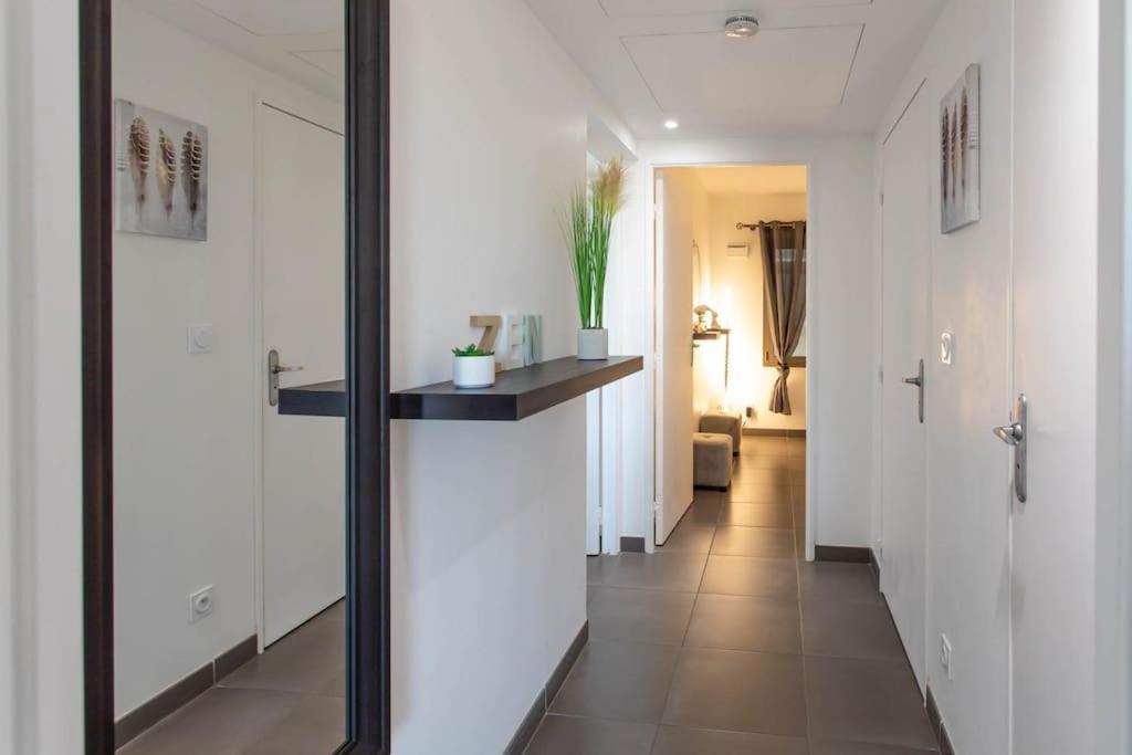 A7- 2 Bdr Sea & Mountain View - Ac, Parking, Pool & Terrace Apartamento Antibes Exterior foto
