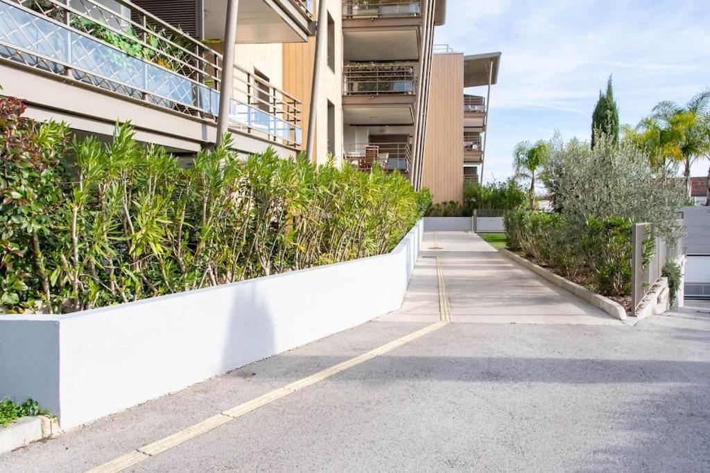 A7- 2 Bdr Sea & Mountain View - Ac, Parking, Pool & Terrace Apartamento Antibes Exterior foto